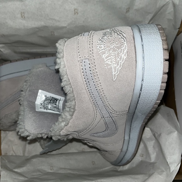 Air Jordan’s 1 - Picture 3 of 9